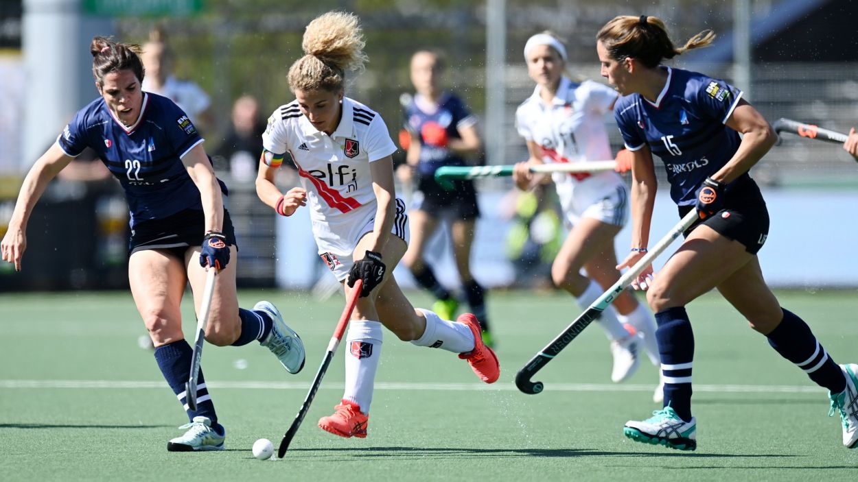 El Junior femení manté el bloc, però amb les baixes de Mariona Serrahima i Ana Gil