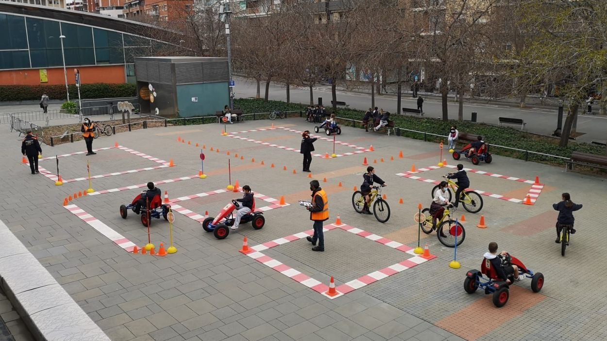 Sant Cugat vol fer arribar els cursos de seguretat viària als conductors de patinets