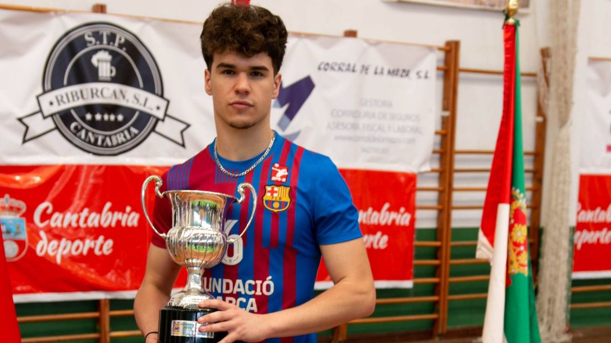 Ignasi Sanchís ascendeix amb el Barça a Superlliga 1, màxima categoria estatal del volei