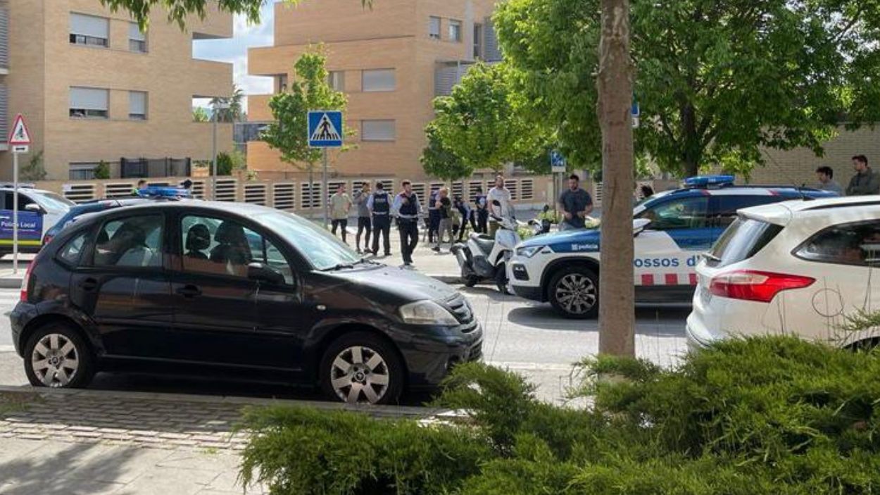 Un policia local de Sabadell fora de servei atura a Sant Cugat un intent de robatori d'una moto