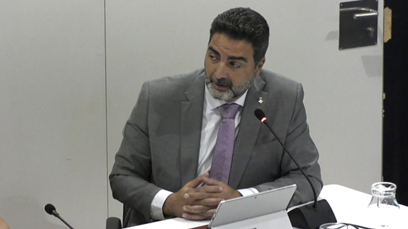 Precs i preguntes: traductors casals d'estiu