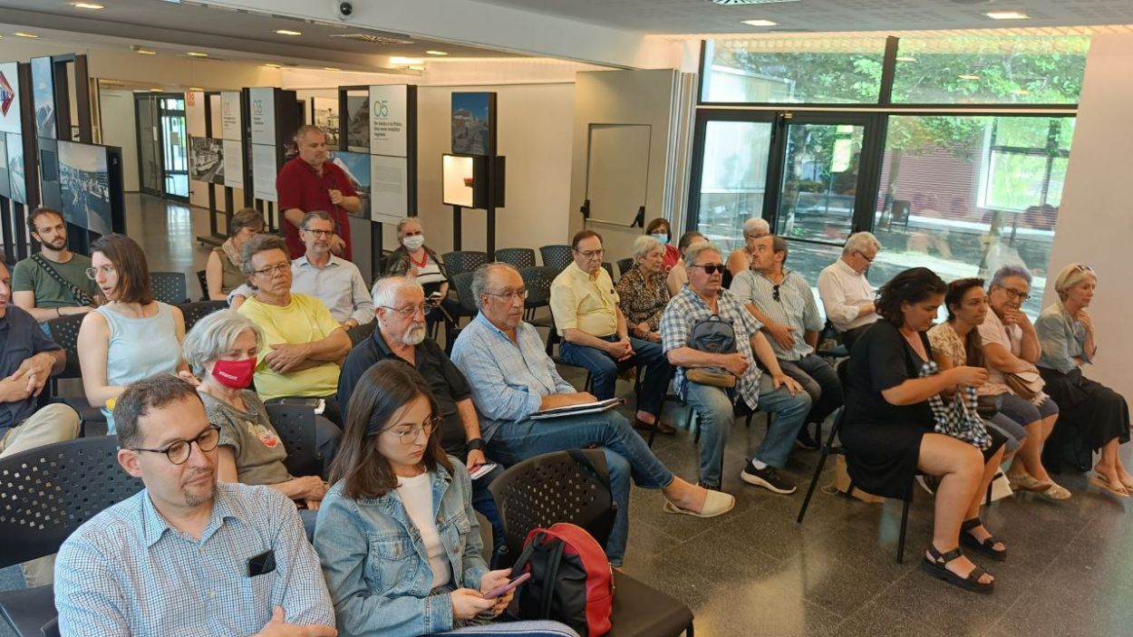 220520-junta-veins-audiencia-publica-a-cugat.jpg