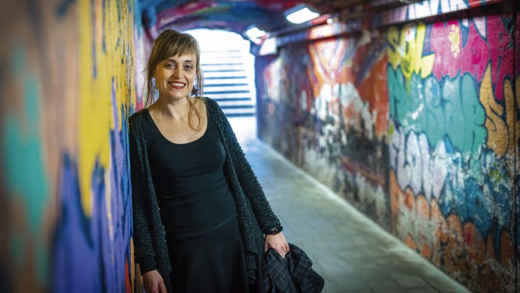 Alt: Laura Gonzalvo presenta a Sant Cugat 'La llista de les coses impossibles', Premi Carlemany 2021