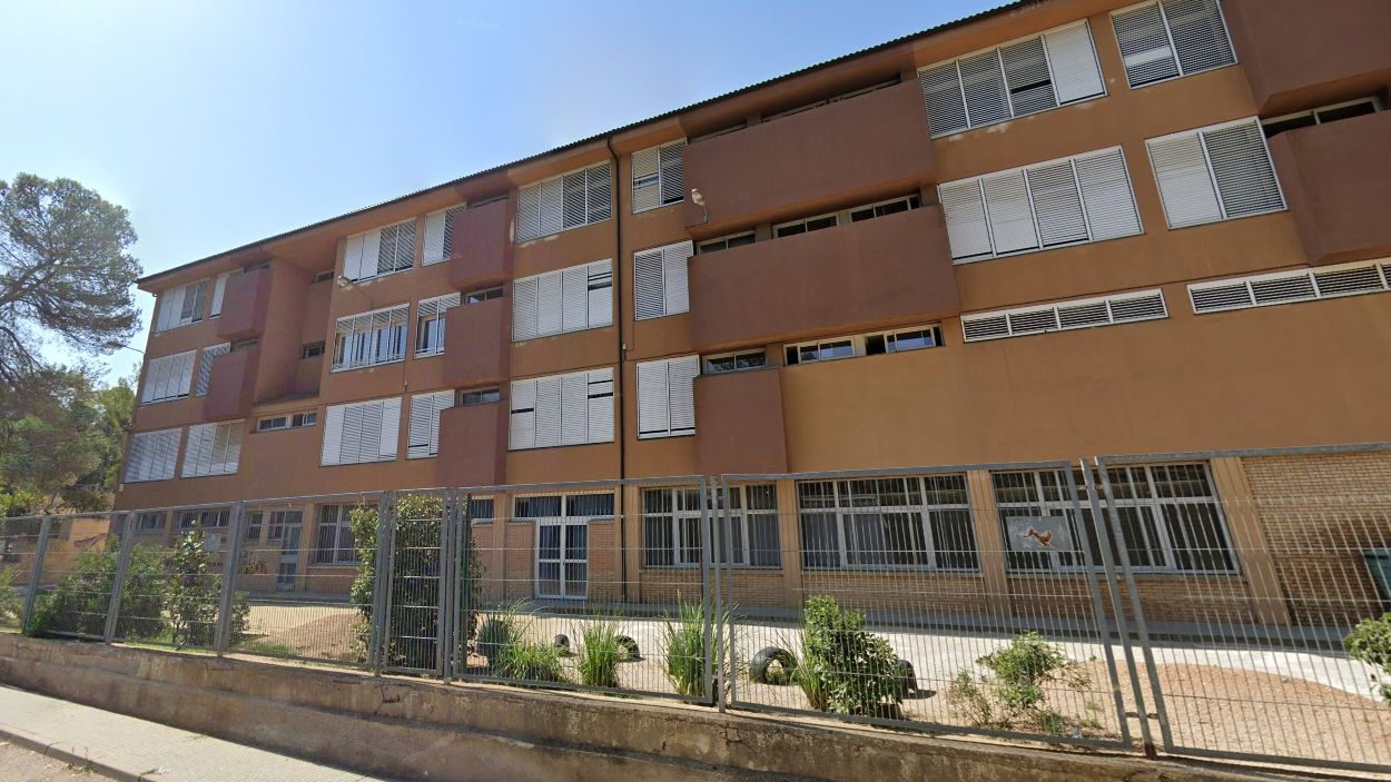 Famílies de la Floresta demanen una segona línia a l'escola pública del districte per assumir la demanda 