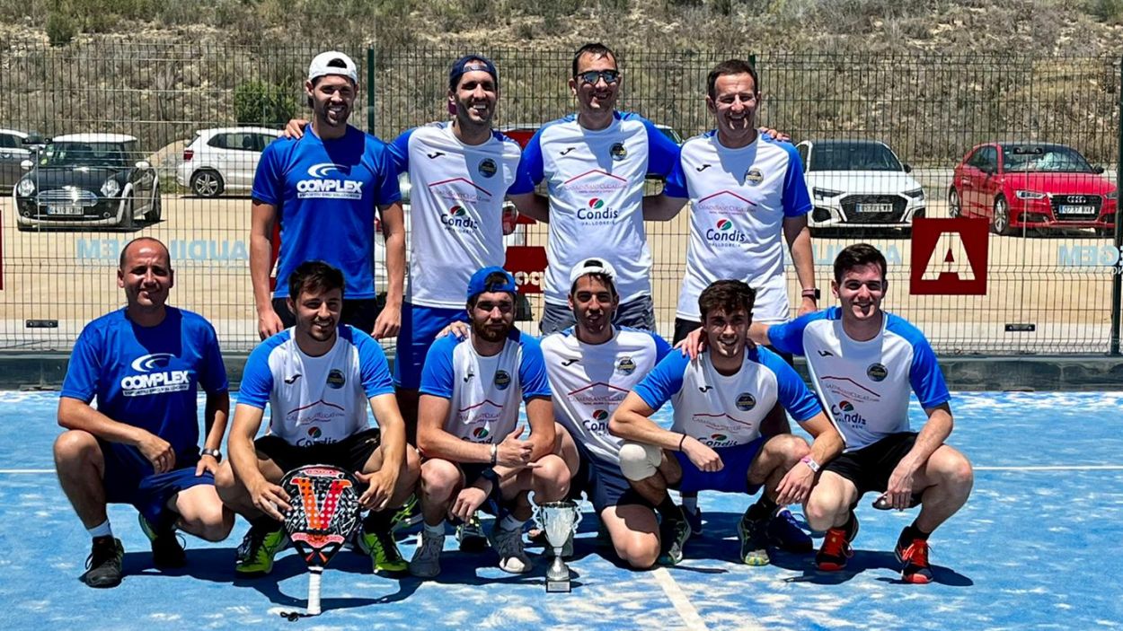 L'equip masculí del Club Natació Valldoreix,campió de la Copa Catalunya de quarta categoria