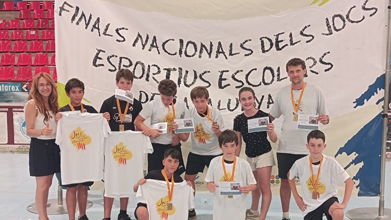 L'aleví de l'escola la Floresta, campió de Catalunya escolar d'handbol