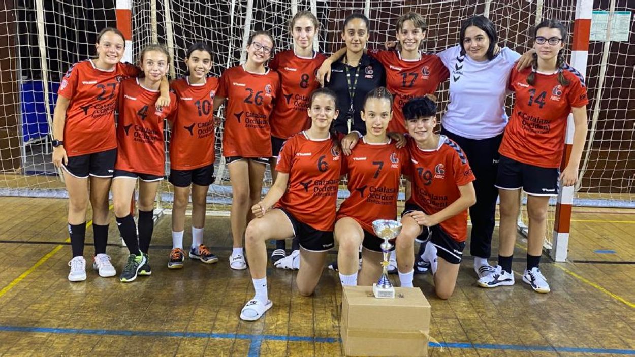 El Terrassa juvenil, el Ribes cadet i el Sant Cugat infantil, campions del torneig femení d'handbol