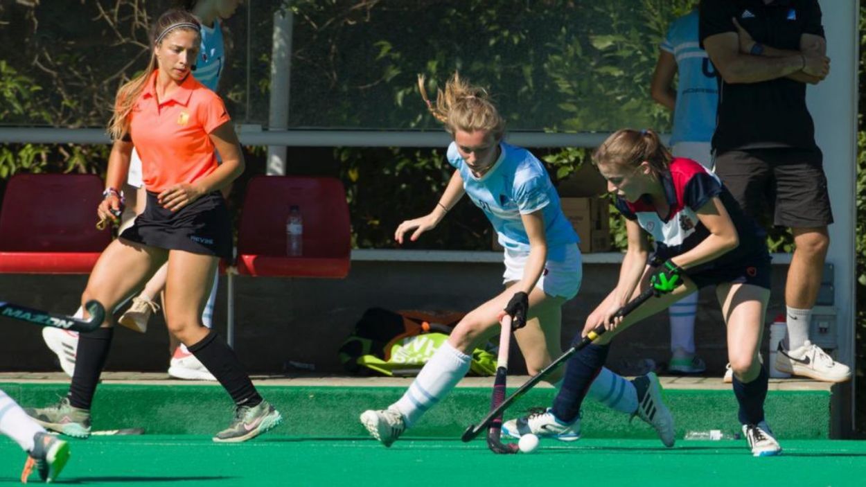 El Junior femení supera la Reial Societat i es manté a la lluita per jugar la final a quatre