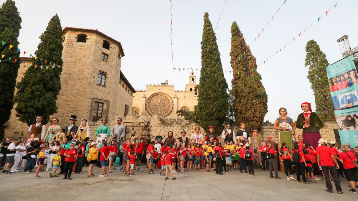 Els gegants omplen de ball, música i ritme la Festa Major