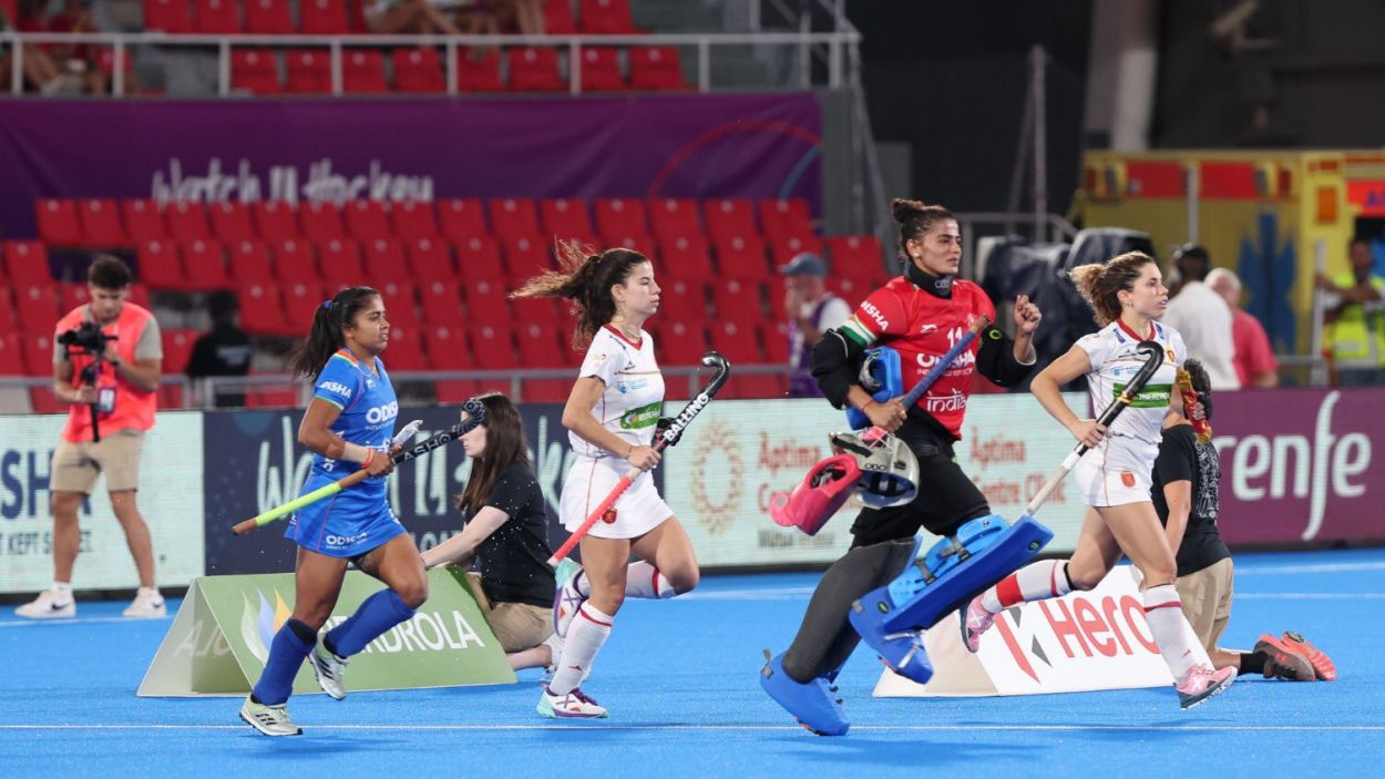 La selecció espanyola, amb quatre jugadores del Junior, es classifiquen pels quarts del Mundial