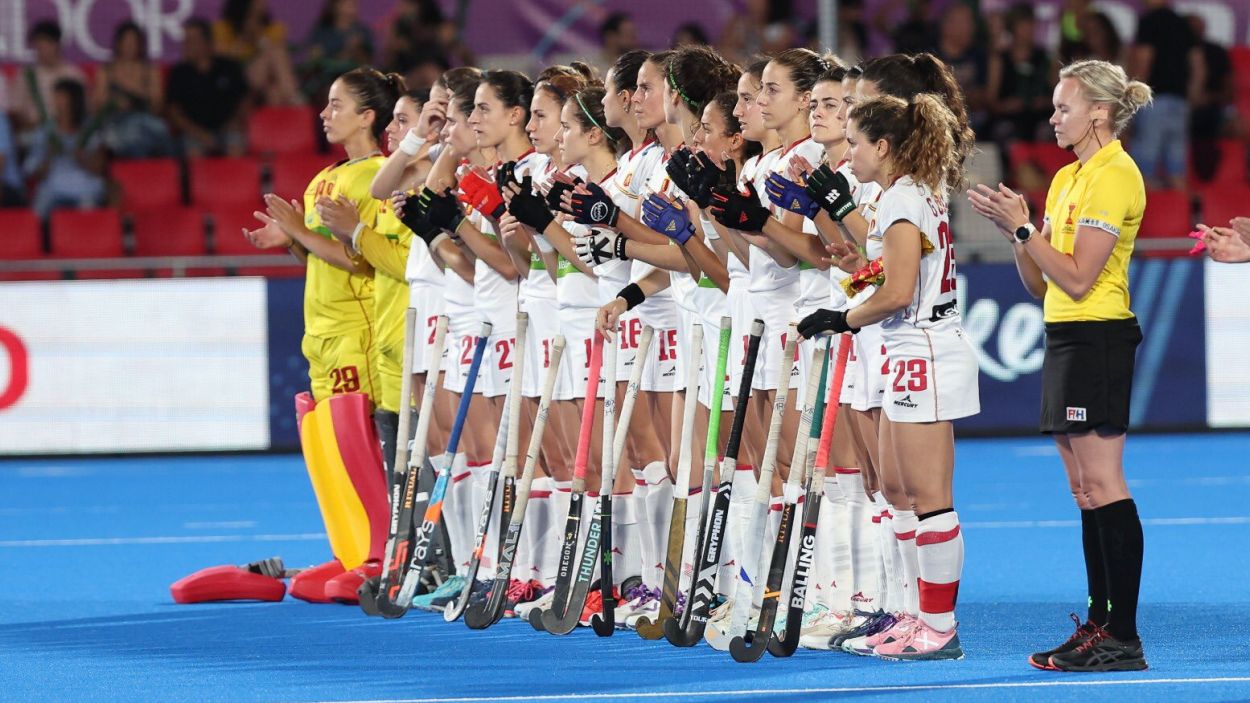 La selecció espanyola, amb 4 jugadores del Junior, cerca les semifinals del Mundial d'hoquei herba
