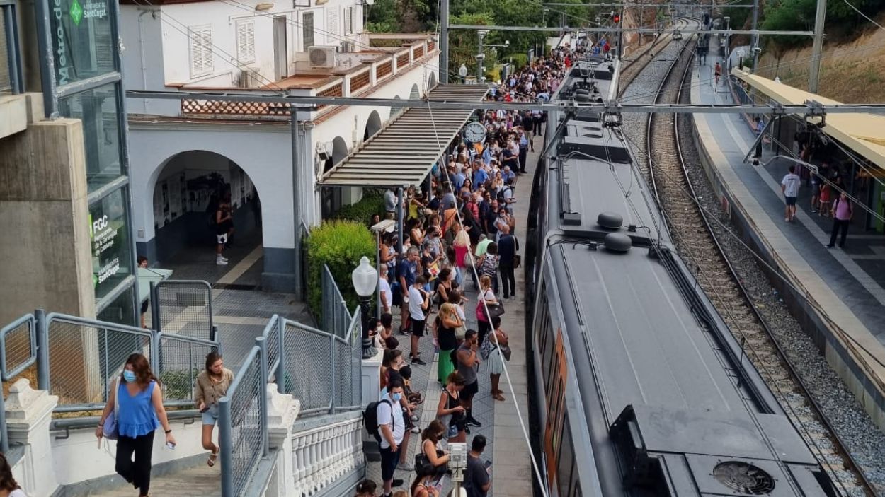 Restablert el servei de trens a les línies del Vallès d'FGC