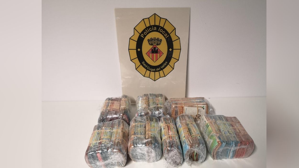 La policia local deté un home amb més de 150.000 euros al cotxe