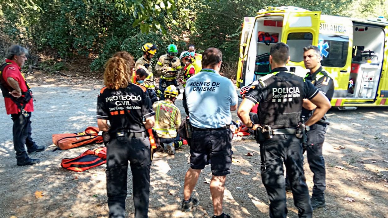 Un ciclista pateix un accident a Can Borrell i és rescatat en helicòpter