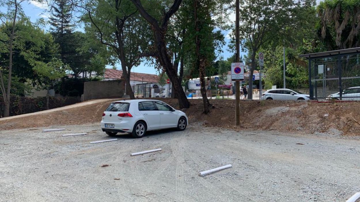 Ja està operatiu l'aparcament provisional de la rambla de Verdaguer, a Valldoreix