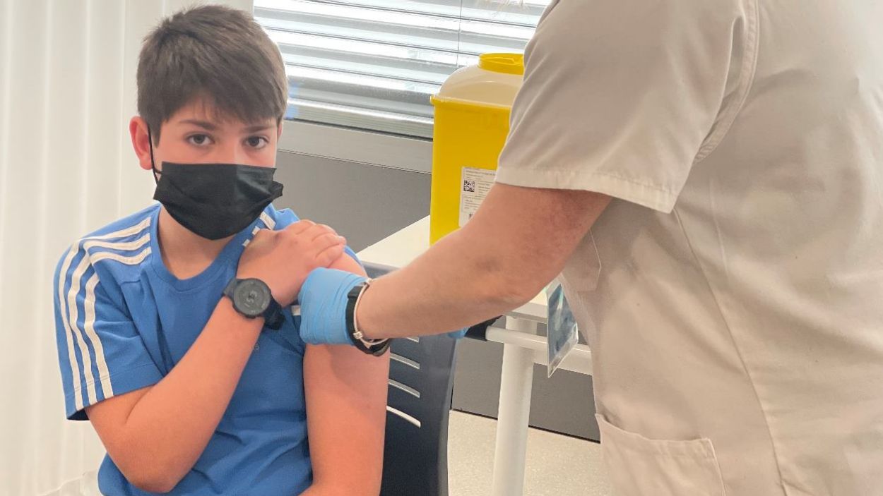 Els nens de 6è de primària rebran la vacuna contra el papil·loma humà aquest curs