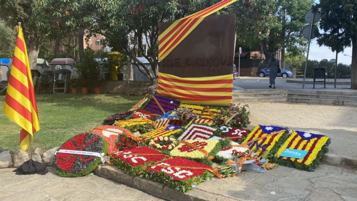 Entitats i partits polítics es troben en una Diada protagonitzada per la música i la poesia