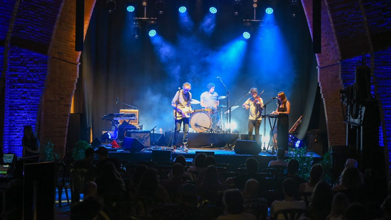 El folk de Ferran Palau i Ran Ran Ran s'apodera del Celler Modernista