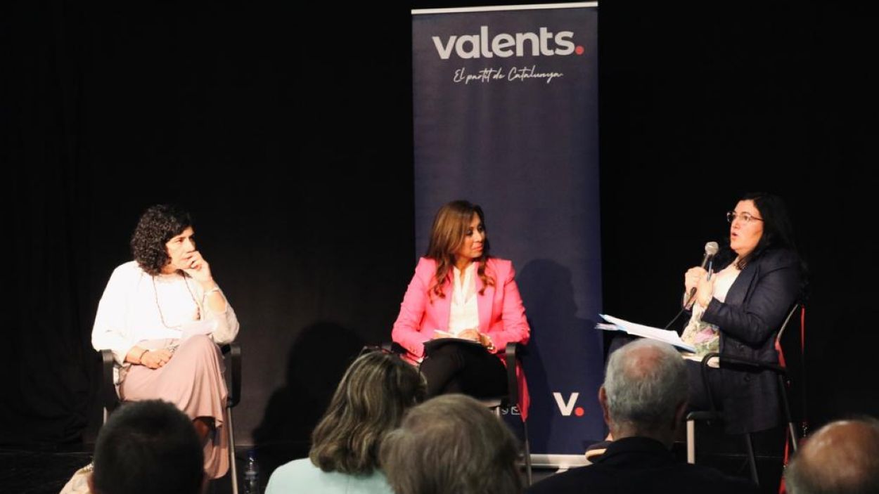 Valents exigeix que les escoles catalanes imparteixin el 25% de les classes en castellà