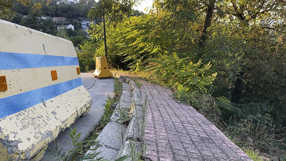 Línia directa amb l'alcaldessa. Les Planes, voreres Can Cortés