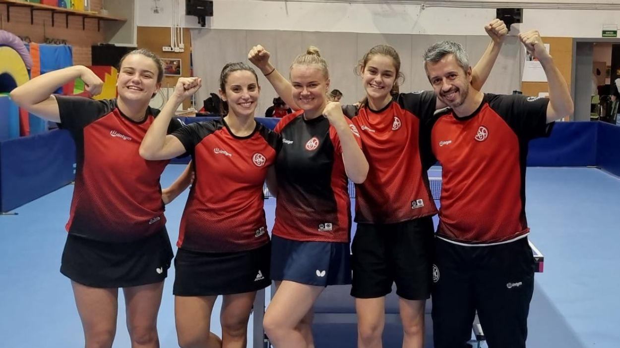 Històrica primera victòria de l'equip femení de la UESC de tenis taula a Superdivisió