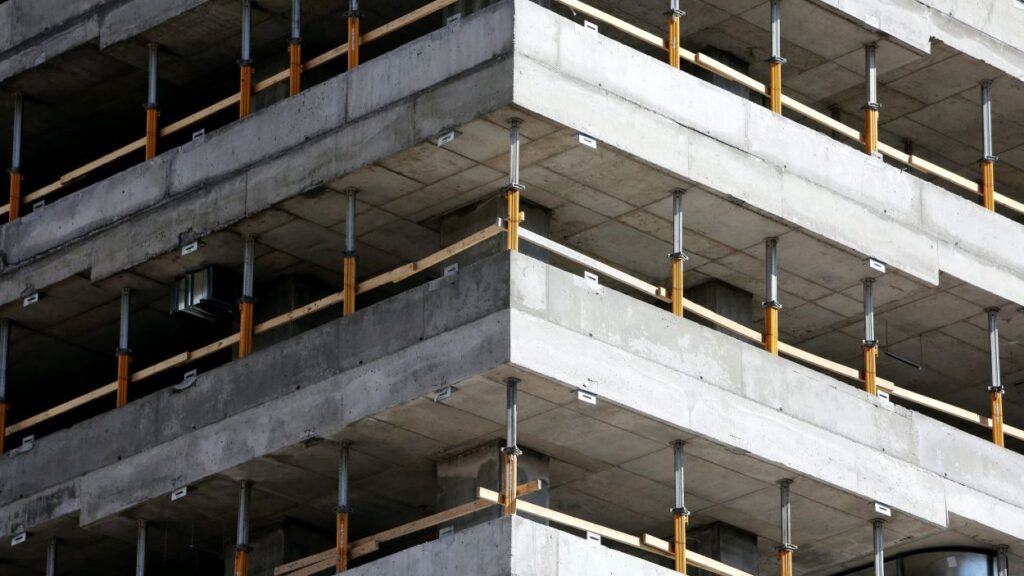 Alt: La construcció d'habitatges disminueix quasi un 18% a Sant Cugat