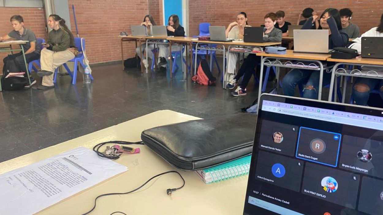 El programa de ràdio de l'institut Arnau Cadell torna a Cugat Mèdia