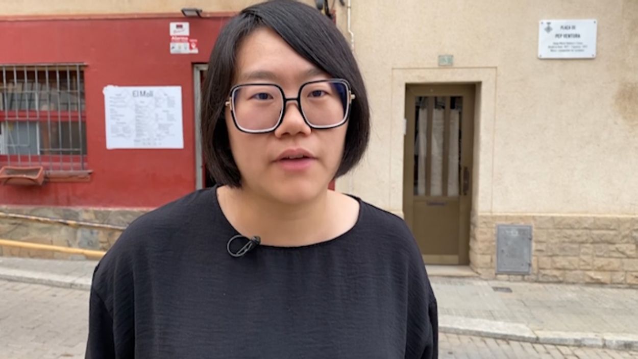 Coneixes la Yuanyuan del bar El Molí?