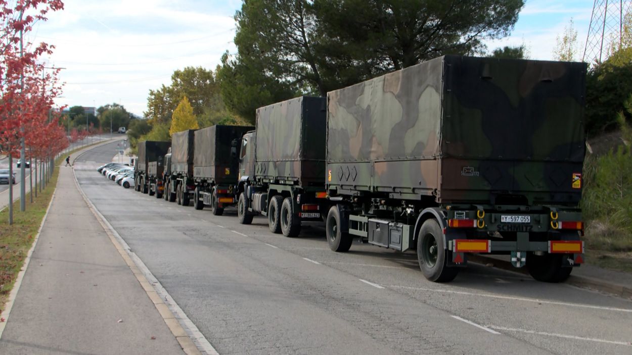 Què fan camions de l'exèrcit alemany a Sant Cugat?