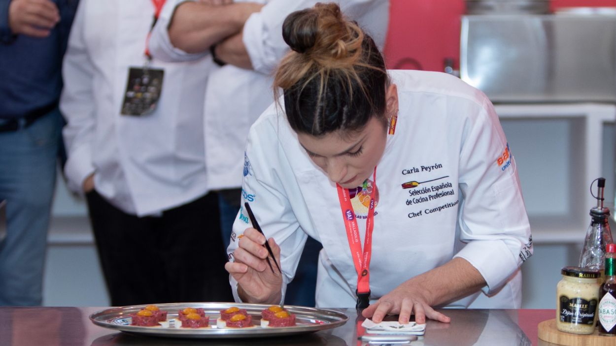 La xef santcugatenca Carla Peyrón, plata al Concurs Nacional de Pintxos i Tapes