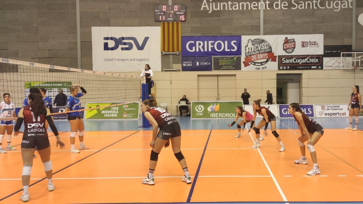 El DSV- Volei Sant Cugat planta cara davant el totpoderós Haris, però acaba perdent
