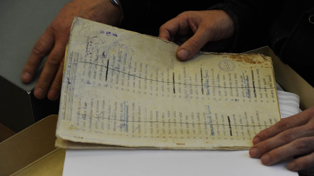 Es busquen documents i fotos històriques de Sant Cugat guardades als calaixos