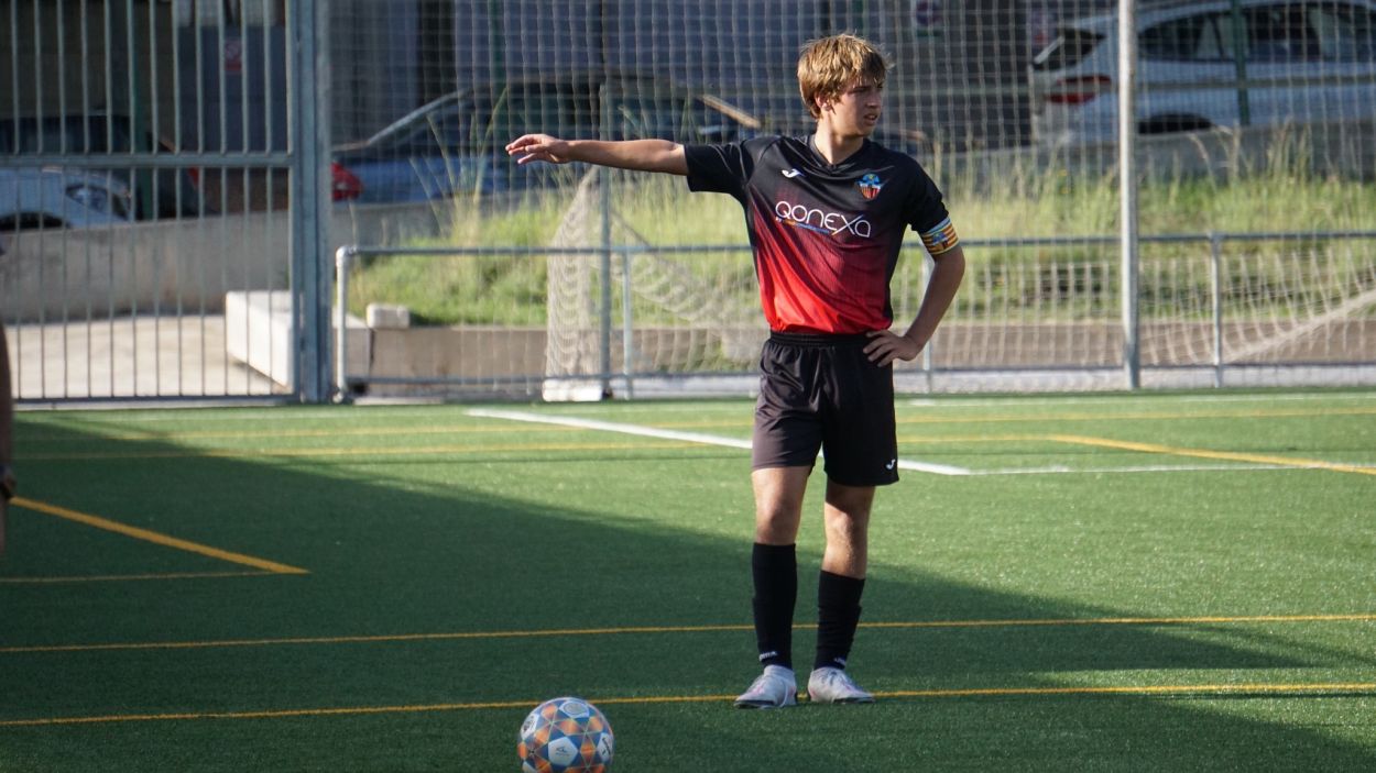 Hugo Crespo, del Cadet A del SantCu, convocat amb la selecció Catalana sub-16