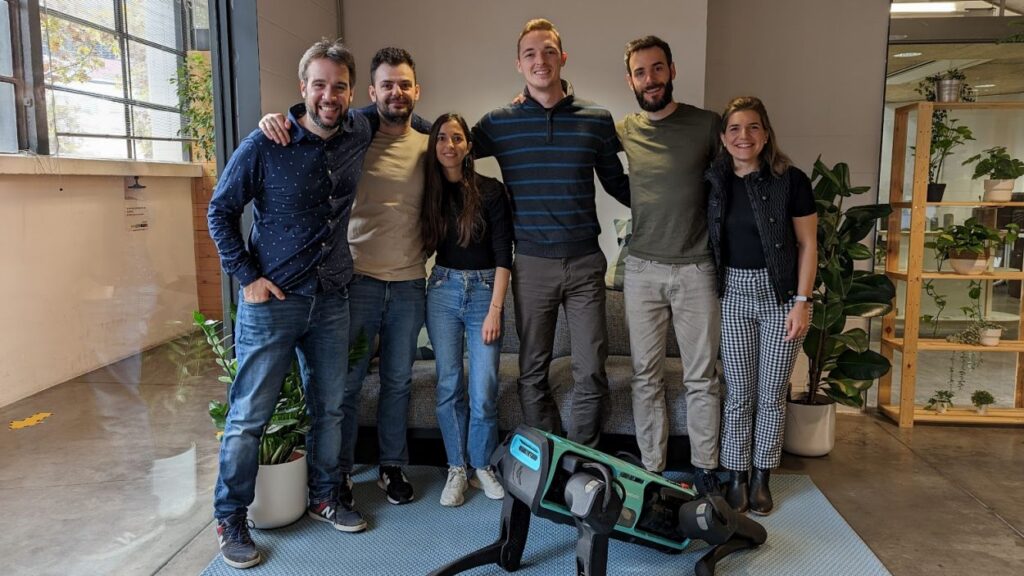 Alt: Si trobes un gos robot a Sant Cugat, no pensis en 'Black Mirror'