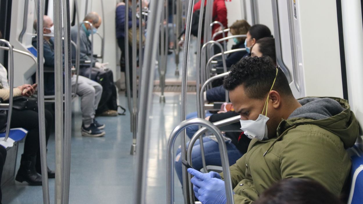 Adeu a la mascareta al transport públic
