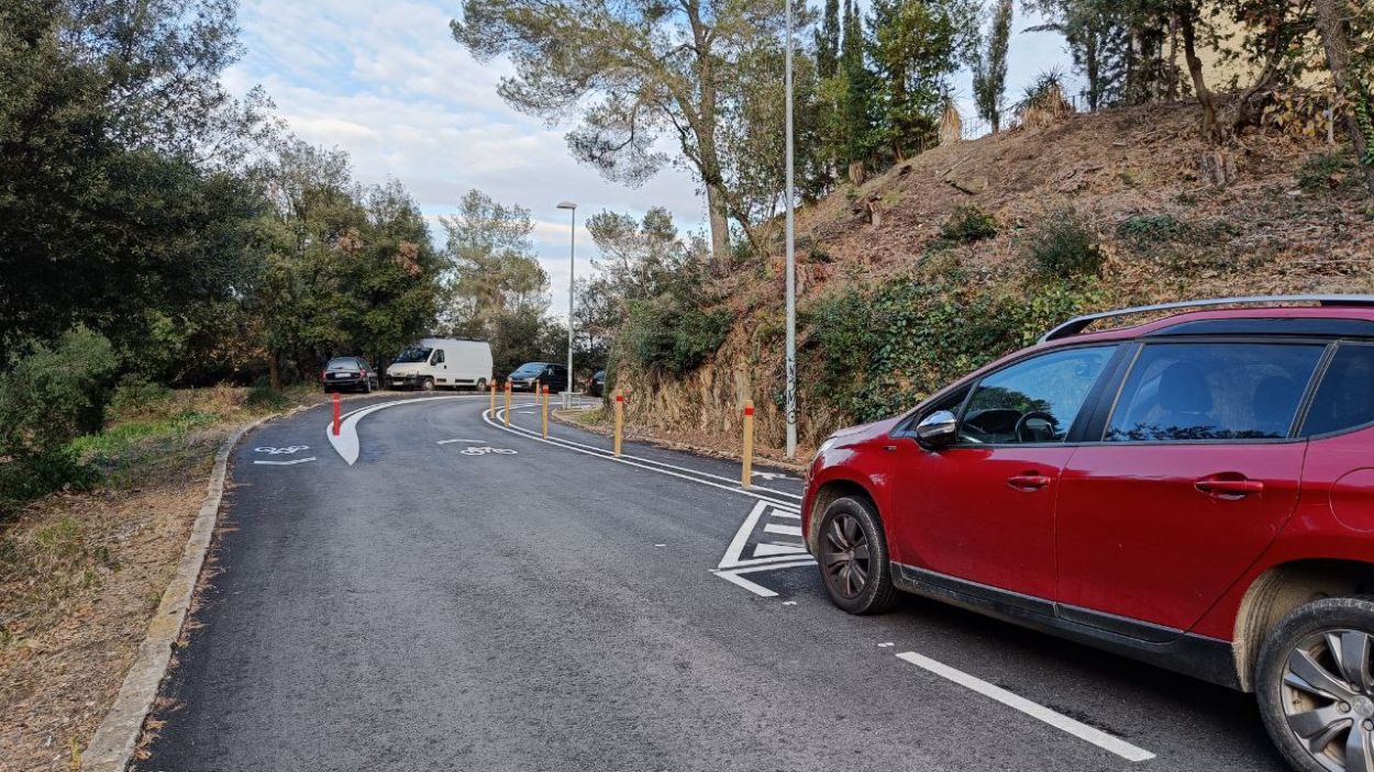 Canvis a l'L4 davant les queixes veïnals pel nou traçat d'un sol sentit