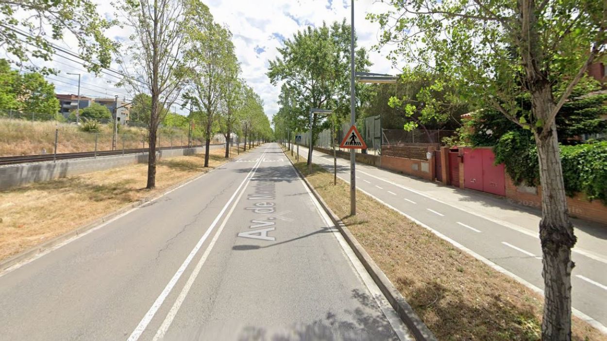 Una avaria interromp el subministrament d'aigua a l'avinguda Montserrat Roig