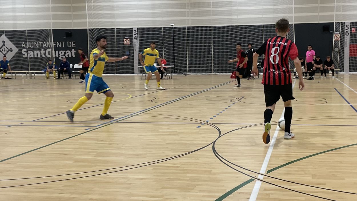 Derrota del Futbol Sala Sant Cugat davant el Santa Coloma