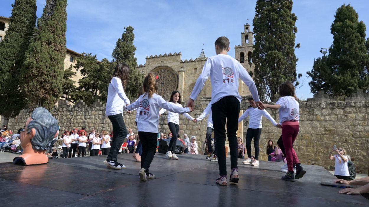 La cultura popular surt al carrer per celebrar els 50 anys del Taller de Jeroni de Moragas