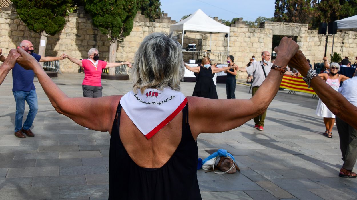 Ballada nocturna de sardanes a la plaça d'Octavià aquest dissabte
