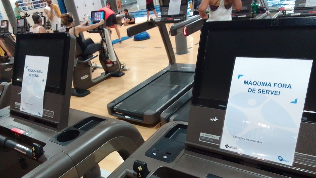 Un grup d'usuaris del gimnàs Eurofitness lamenten el nul manteniment de l'equipament