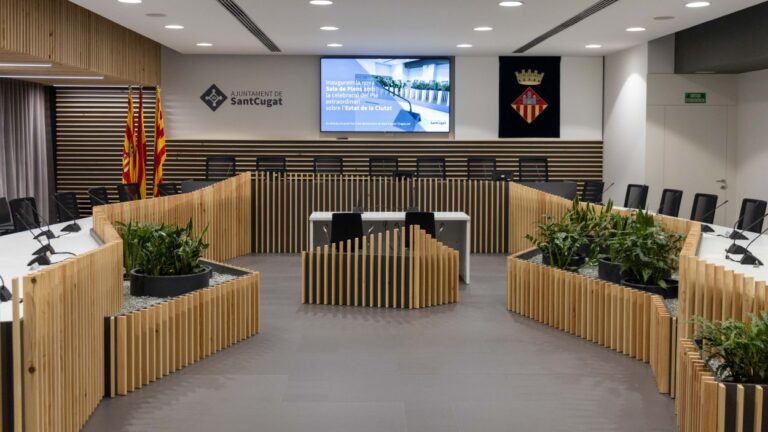 230315-sala-plens-buida-a-ajuntament.jpg