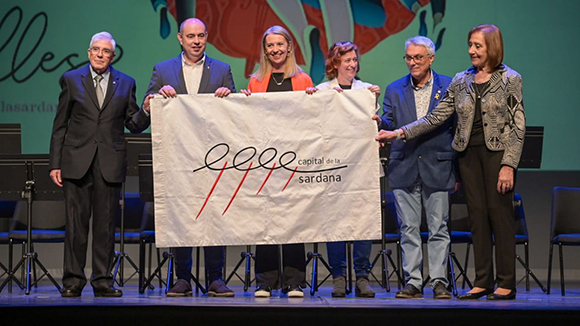 Sant Cugat ja és la Capital de la Sardana