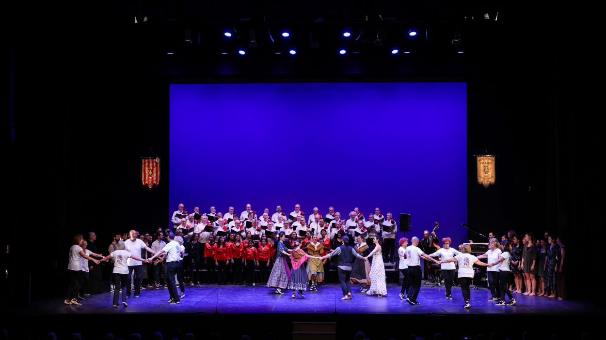 La Lira, 140 anys de cultura viva que posen dempeus el Teatre-Auditori