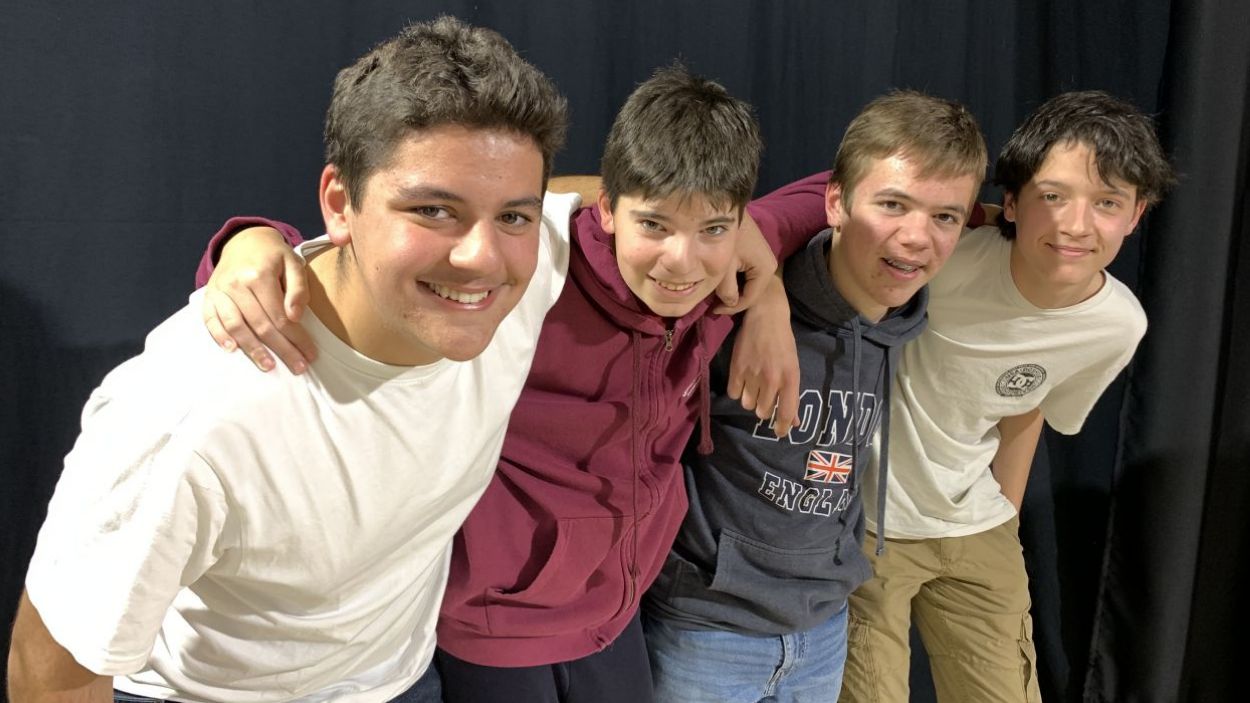 Arriba 'L'hora dels joves': 