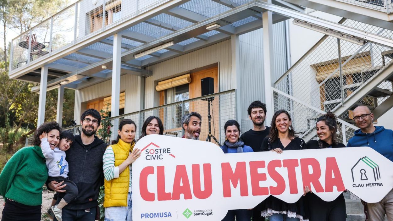 Els nous llogaters ja tenen les claus de les Cases dels Mestres