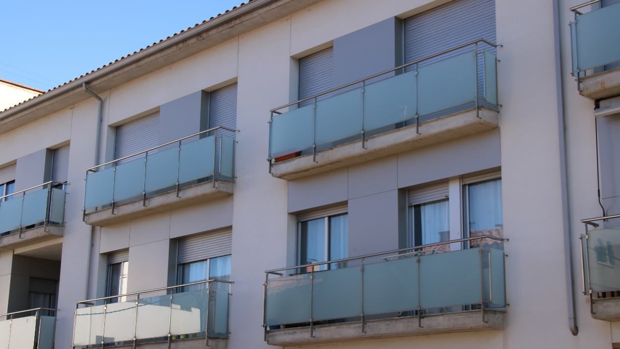 Set dels 11 pisos que la Sareb té a Sant Cugat estan ocupats