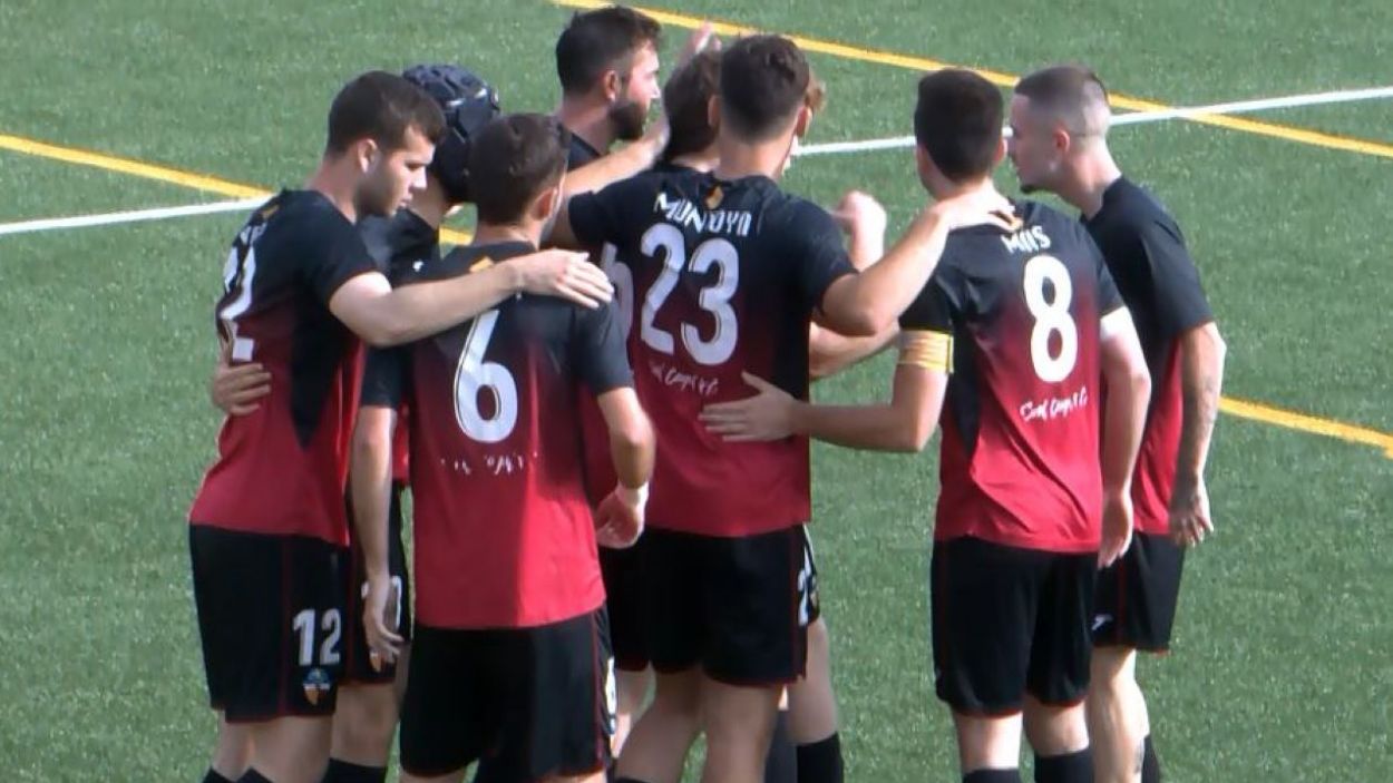 El futbol santcugatenc amateur baixa esglaons a nivell català