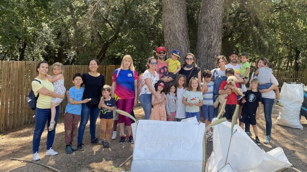 Alt: 11 boscos i zones verdes de Sant Cugat queden netes gràcies a la iniciativa 'Let's Clean Up Europe'
