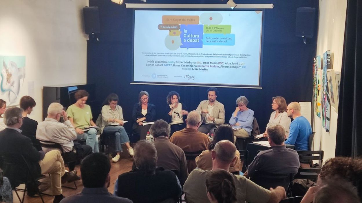 La manca d'equipaments, el teixit d'entitats i l'oferta juvenil centren el debat sobre la cultura a la ciutat